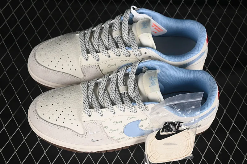 All categories Nk SB Dunk Series Nk SB Dunk Low High-end customized low-top sneakers Nike SB Dunk Low Stusi co-branded aqua blue hook Anniversary high-end customized low-top casual sneakers ZH2598-248